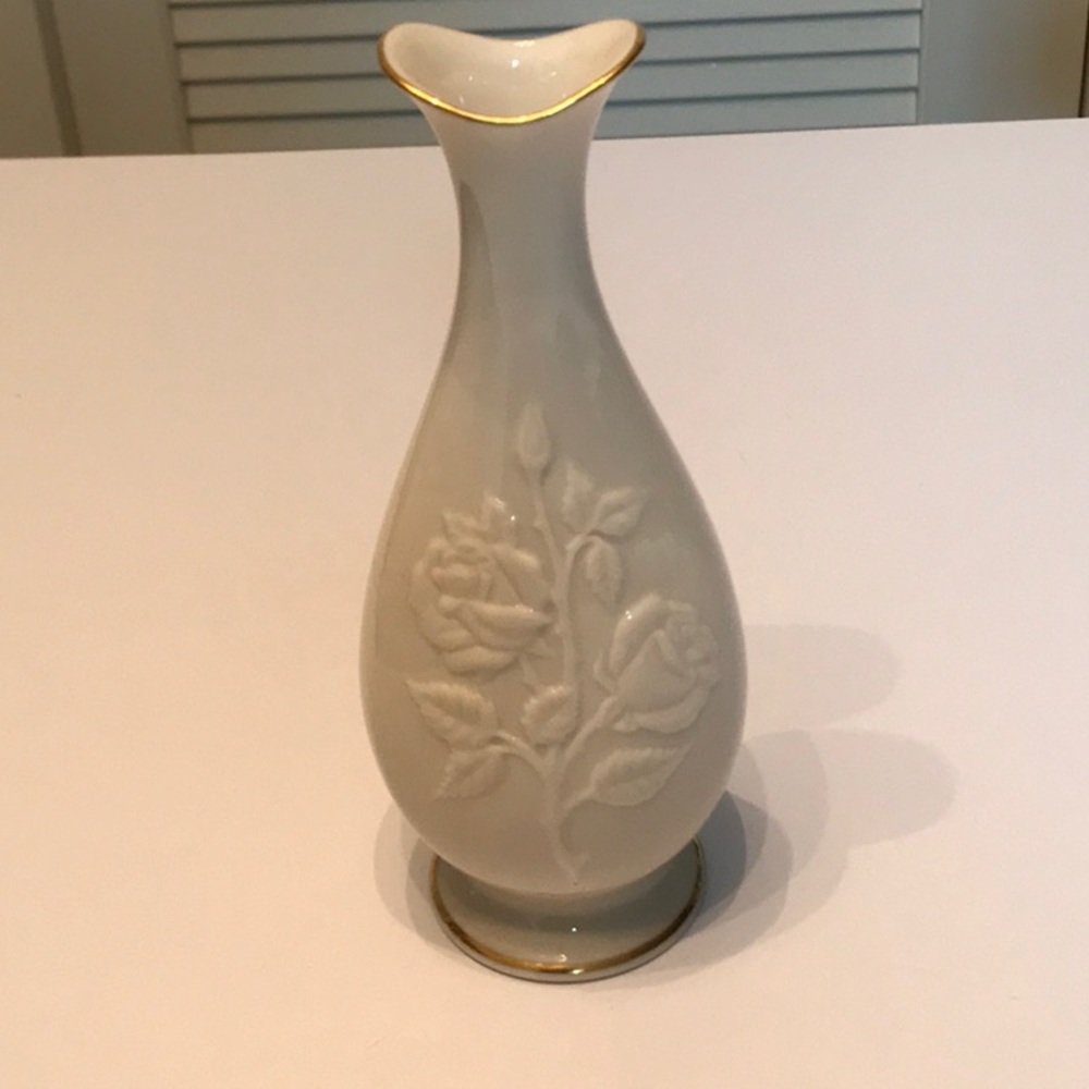 Vintage 7” Lenox Rose Bud Vase w gold trim - USA - Sharon Collection